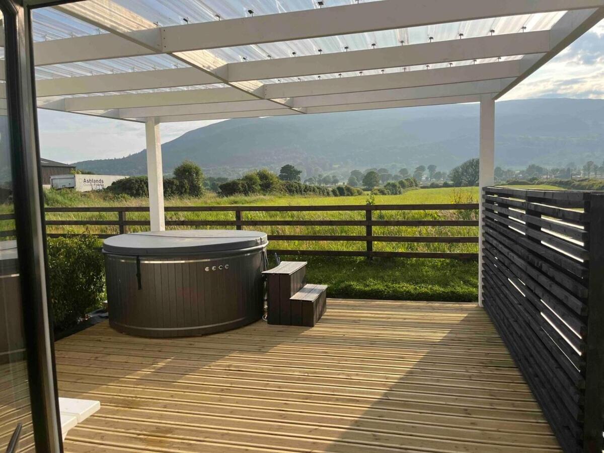 Castle View Chalet By Clonlum Cottages Newry Esterno foto